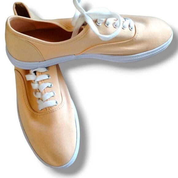 Universal Threads Peach Sneakers Toes Pointed Toe Sz 10 NEW - Picture 9 of 9